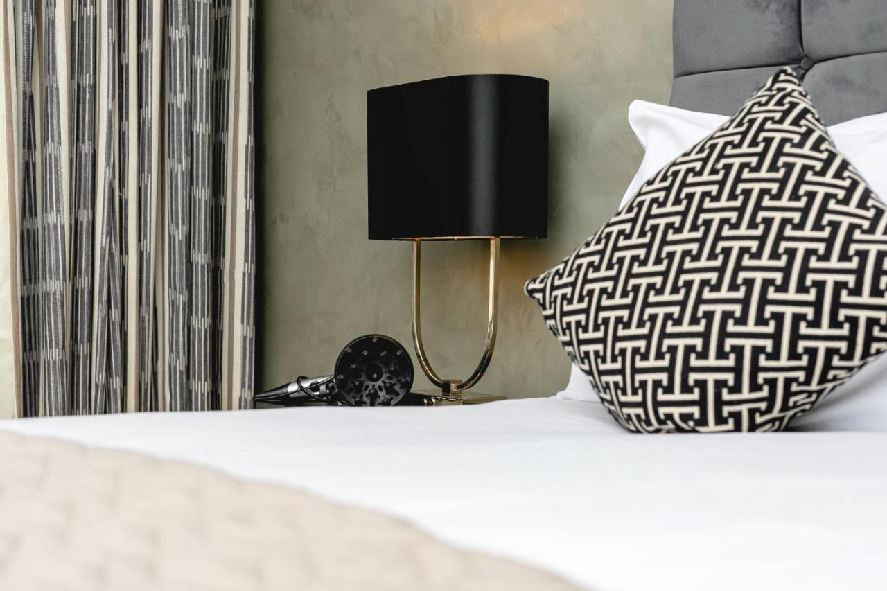 Penthousestays Nr Notting Hill - Luxury 2 Bedroom King Bed Apartment - Near Portobello Road London Eksteriør billede